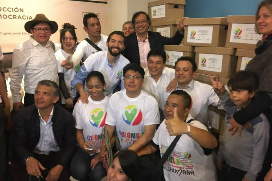 Petro lidera el movimiento Colombia Humana, varios de cuyos miembros están en la Lista de la Decencia. / Twitter