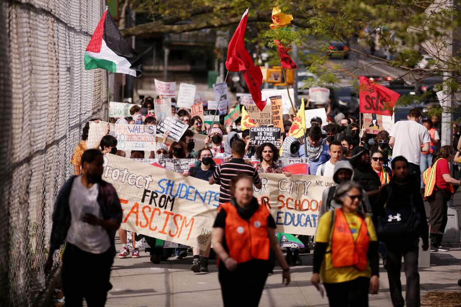 "La persecución del régimen de Trump a las universidades es una clara manifestación reaccionaria que, bajo la falsa bandera de la libertad, lo que hace es coartarla": Héctor Abad Faciolince.