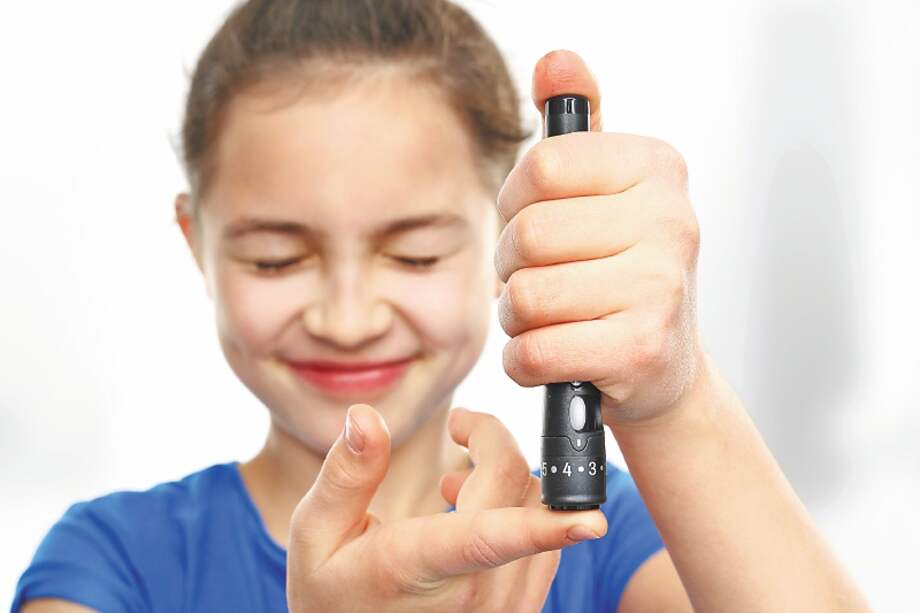 Así le enseñan a los niños a sobrellevar la diabetes