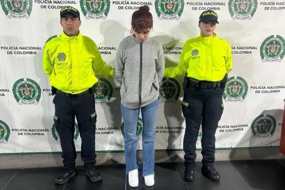 Katerine Andrea Martínez Martínez, alias "Gabriela", es oriunda de Barranquilla (Atlántico). Su captura se efectuó en Florencia (Caquetá).