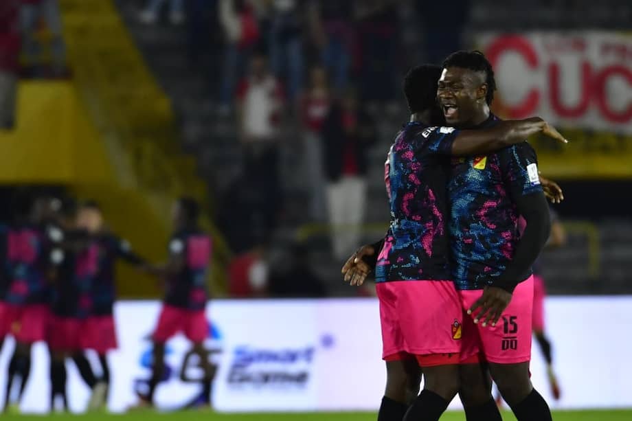 Deportivo Pereira en el partido contra Independiente Santa Fe en el Campín.