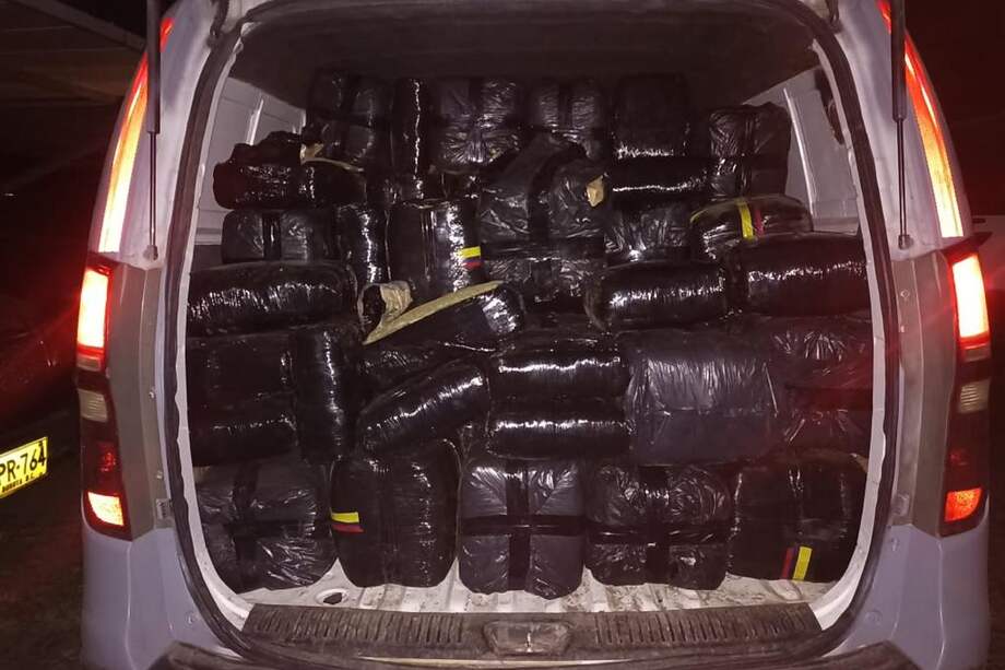 El vehículo fue abandonado esta madrugada en Palmira (Valle).