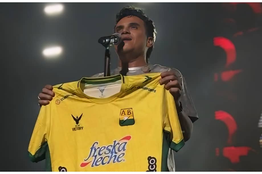 Silvestre Dangond se refirió al triunfo del Atlético Bucaramanga durante un concierto en Denver, Estados Unidos, en medio de su gira en ese país.
