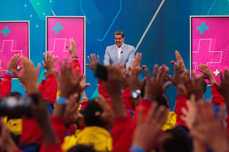 Durante su programa semanal de televisión "Con Maduro +", el presidente de Venezuela, Nicolás Maduro, hizo el anuncio.