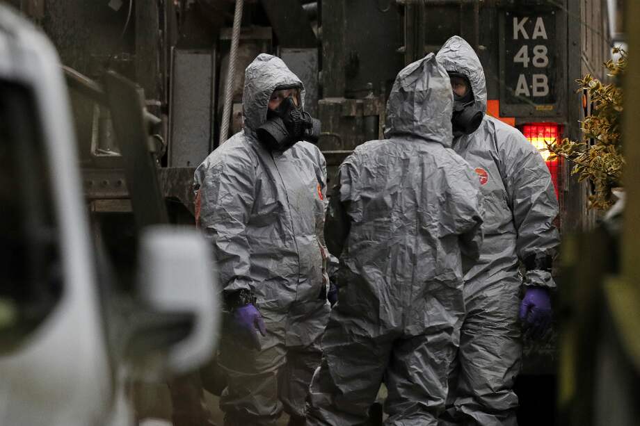 Un equipo de militares registró la casa del exespía ruso Serguéi Skripal. / AFP