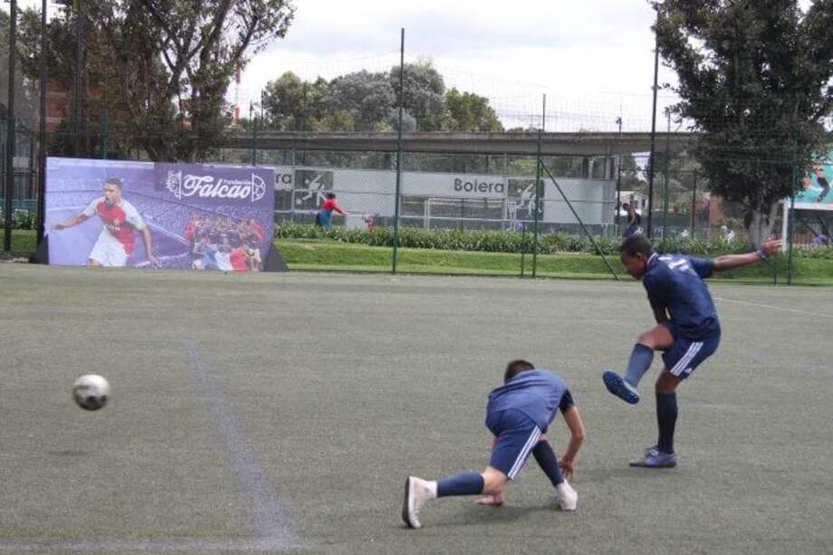 Clínica para entrenadores deportivos que se está llevando a cabo en Compensar de la 68, en Bogotá. / Falcao.co