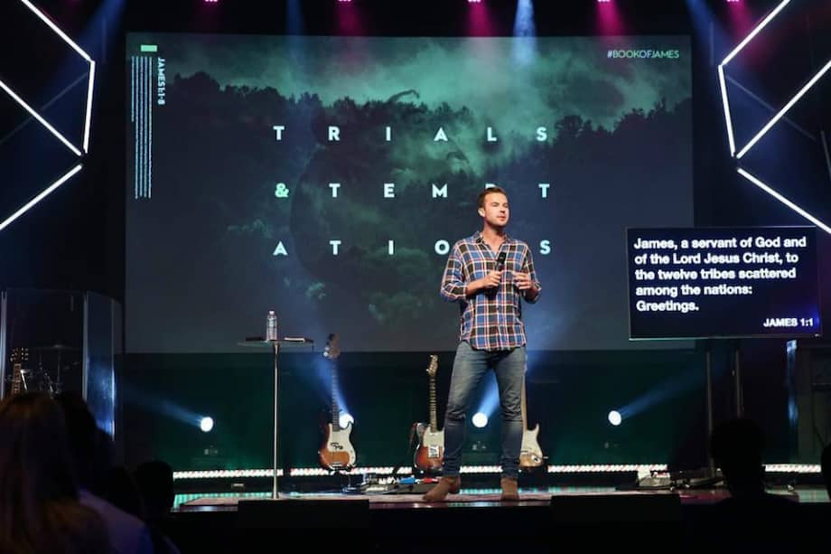 / Instagram: vouschurch