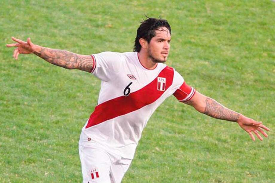 Juan Vargas, otra baja importante de Perú para enfrentar a Chile