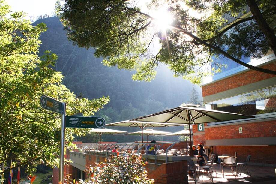 Cafetería 6to nivel, EcoCampus de Los Cerros, UAmérica.