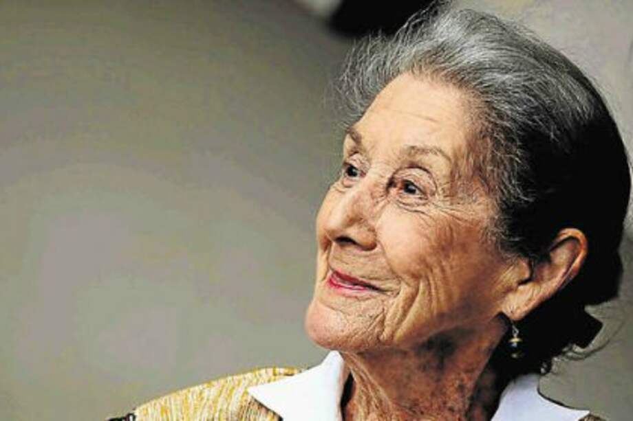 La autora sudafricana Nadine Gordimer ganó el Premio Nobel de Literatura en 1991. / Archivo El Espectador