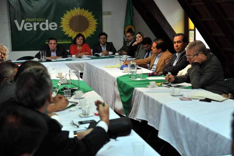 Los miembros del Partido Verde cuando hablaban de la fusión que generaron con Progresistas. / Luis Ángel