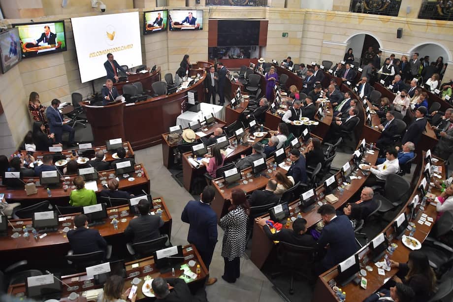 Roy Barreras fue postulado a la presidencia del Senado por todos los partidos, incluso la oposición.