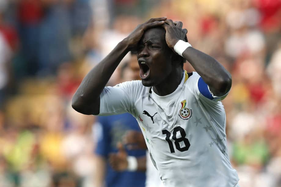 El jugador ghanés Michael Anaba se lamenta tras fallar una ocasión de gol ante Francia. / EFE
