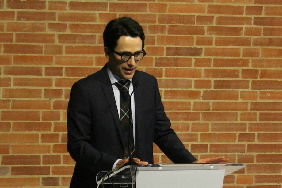 Leopoldo Fergusson durante la ceremonia de premiación del Premio Juan Luis Londoño de la Cuesta. / Cortesía de Fedesarrollo