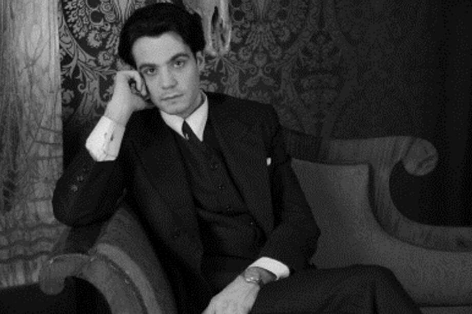 Federico García Lorca fue fusilado a las 4:45 de la madrugada del 18 de agosto, en el camino que va de Víznar a Alfacar. / EFE