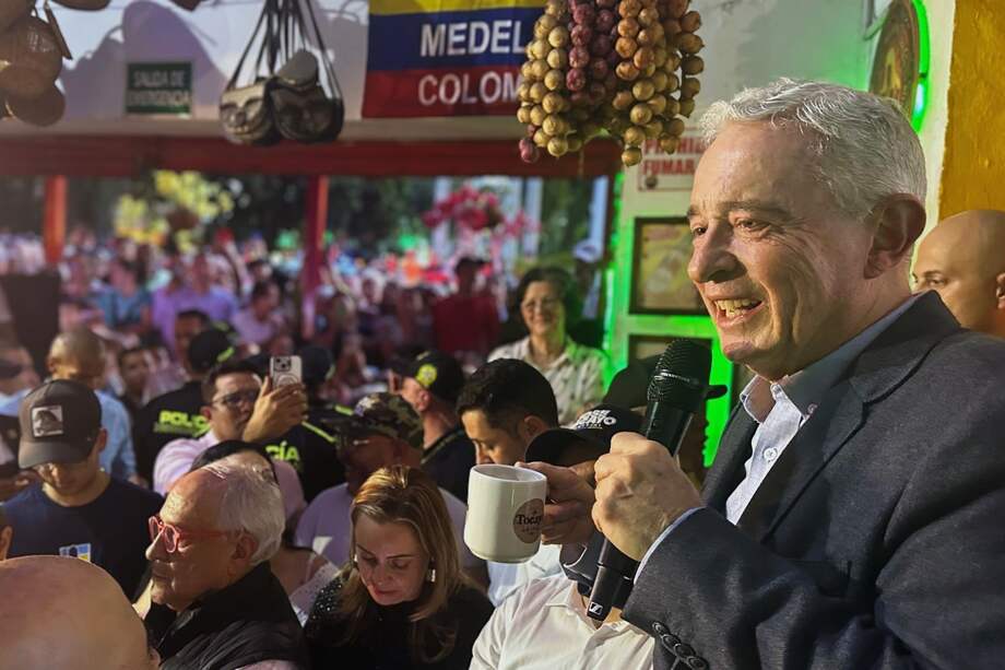 El Tribunal Superior de Bogotá absolvió al expresidente Uribe en el proceso por manipulación de testigos.