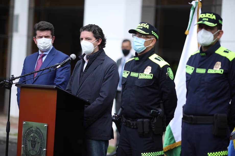 Con cuatro comandos operativos de seguridad ciudadana se combatirá la inseguridad en 19 localidades de Bogotá.