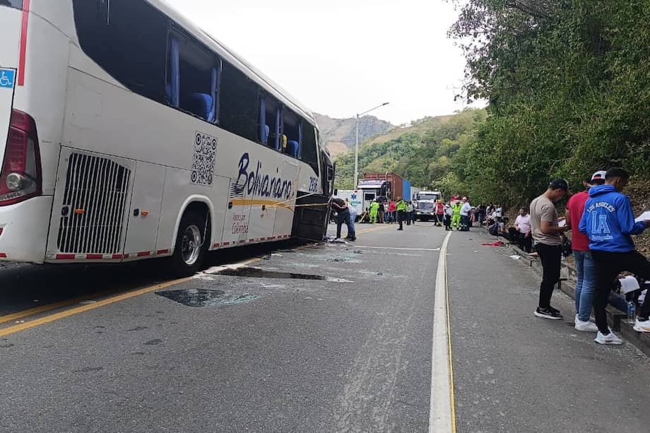 Entre los muertos está una pareja y el conductor del bus.