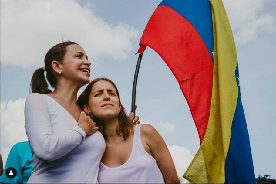 Ellos son los hijos de Maria Corina Machado, la candidata presidencial venezolana