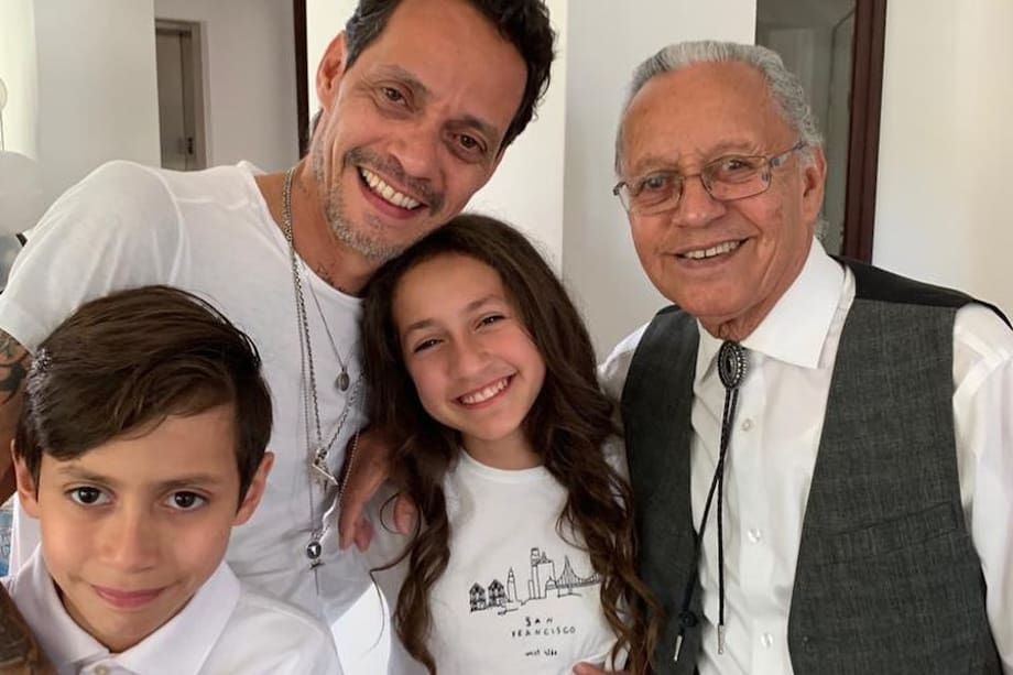 Marc Anthony tenía 26 años cuando se convirtió en padre por primera vez. Su séptimo hijo nació cerca de su cumpleaños número 55.