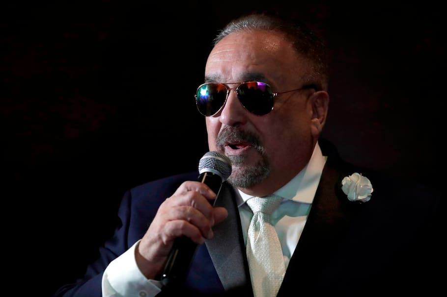 “Es con profundo tristeza que anunciamos el fallecimiento de nuestro amado esposo, padre y renombrado músico, Willie Colón. Partió en paz esta mañana rodeado de su amada familia”, confirmaron en redes sociales.