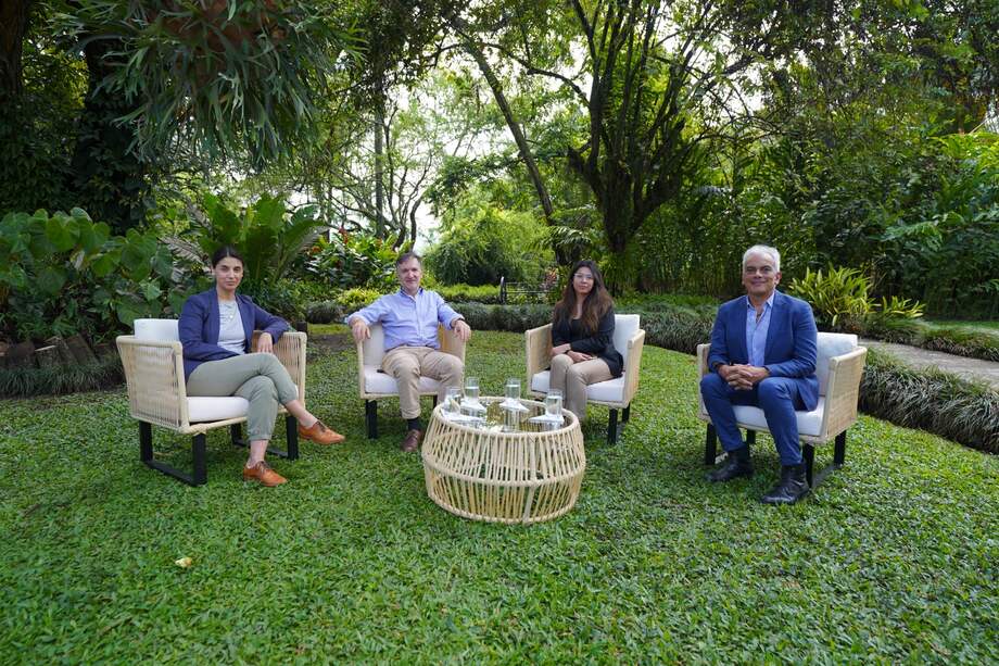 De izquierda a derecha: María Lara, Vicente Borrero, Mónica Rivera y Ricardo Lozano. / El Espectador