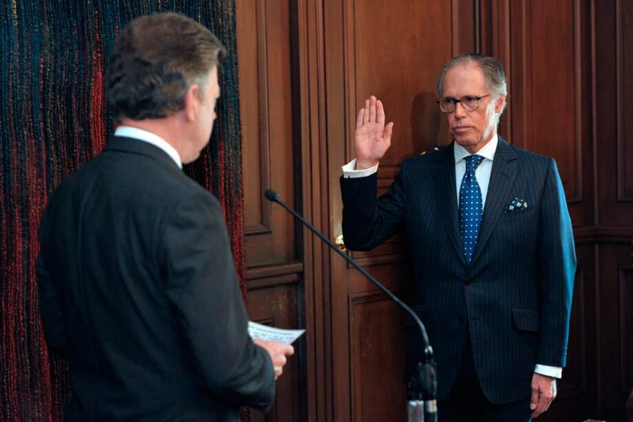 El presidente Juan Manuel Santos en el acto de juramento del embajador de Colombia en Estados Unidos, Carlos Urrutia, el 5 de septiembre de 2012.