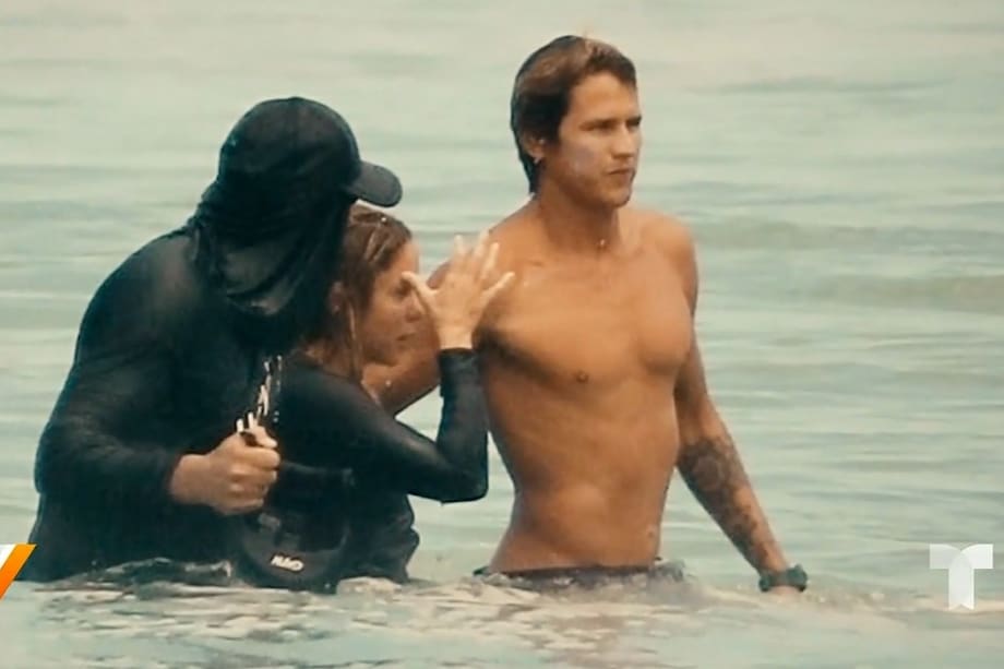 Caída Shakira en Costa Rica - Captura de Pantalla Al Rojo Vivo.