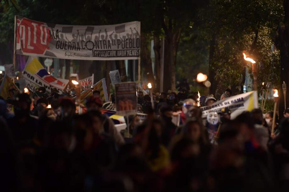 En la marcha también se escuchó el reclamo de habitantes del barrio Altos de la Estancia, de la localidad de Ciudad Bolívar, en donde se han realizado varios desalojos por parte del Distrito.