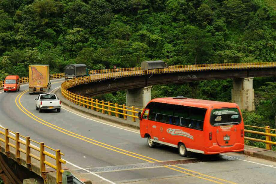 En medio de la cuarentena, la Policía vigilas las carreteras del país. / Archivo El Espectador