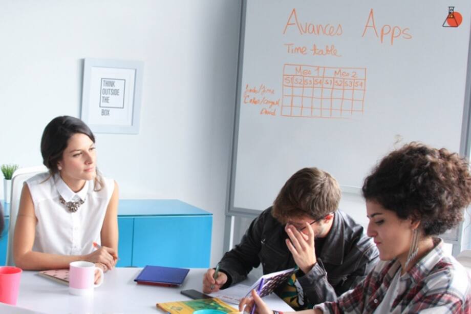 'Pasada de moda', una serie dramática y cómica con la que te identificarás