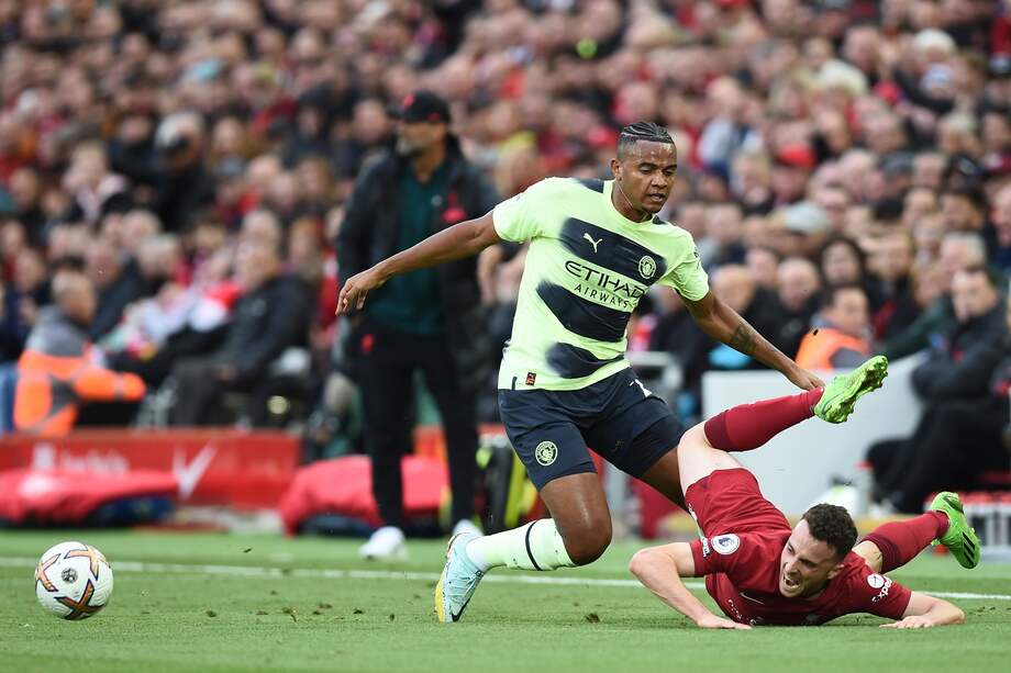 Diogo Jota se lesionó en los últimos minutos de la victoria de su equipo contra el Manchester City, por 1-0, el domingo en partido de la Premier League.