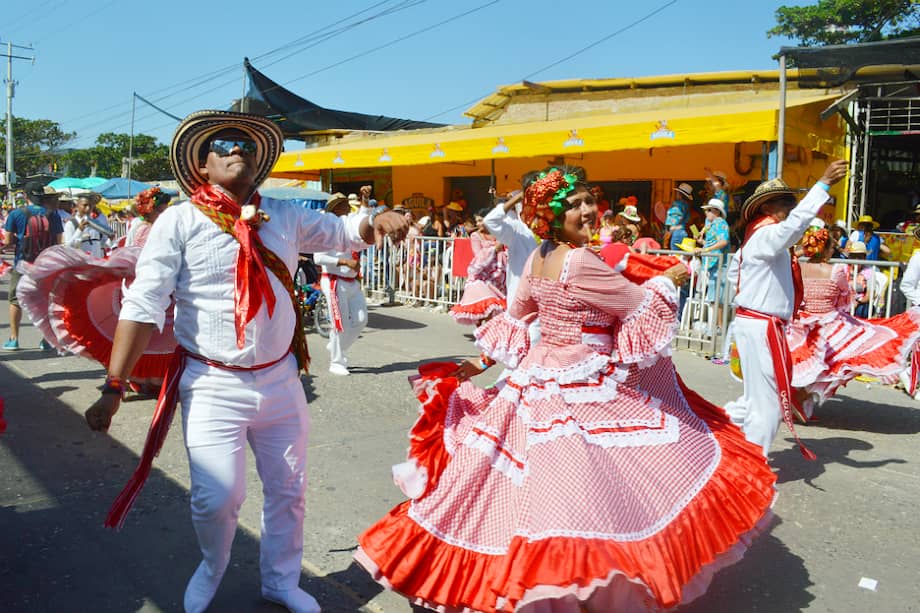 "Tronco e' ritmo sabroso", expresó 'Chucho' Rendón, asegurando que los cuatro kilómetros de recorrido en la Vía 40 no se sienten cuando de cumbia se trata. / Linda Rueda De la Hoz - El Espectador