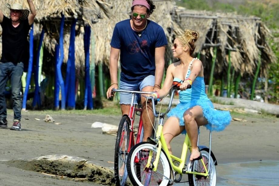 Shakira y Carlos vives, sabor colombiano sobre ruedas