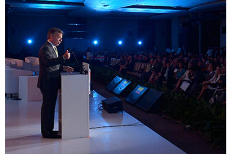 Con las Farc hay líneas rojas que no se cruzan: Santos