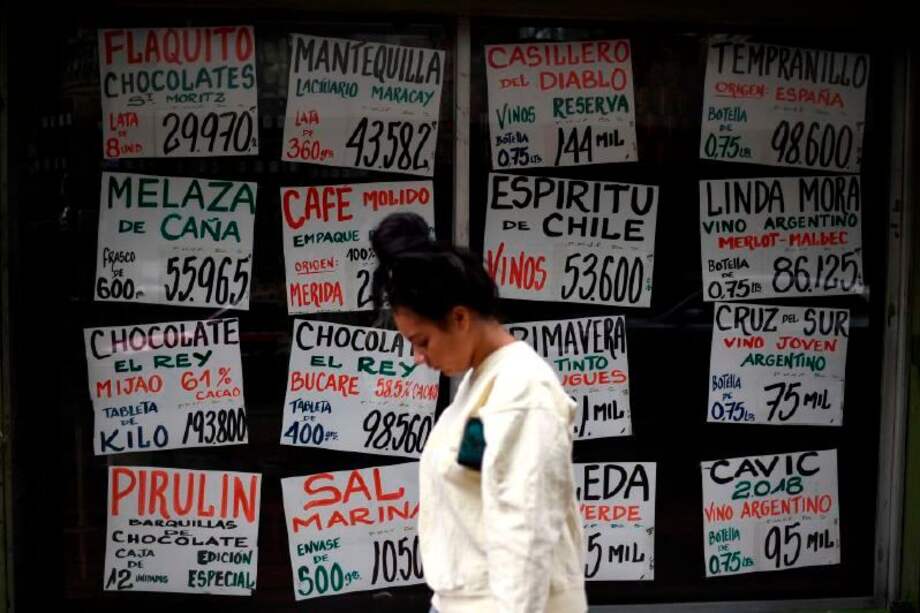 Los venezolanos llevan años enfrentando una difícil situación que ha disparado la migración, principalmente hacia Colombia. / AFP