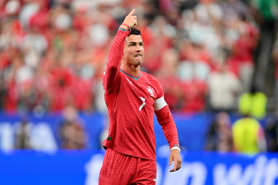 Cristiano Ronaldo ha anotado 10 goles en la historia de la Copa Mundial de la FIFA. Esta marca, conseguida con un doblete contra Uzbekistán en Norteamérica 2026, le permite igualar a Karry Kane en la tabla de goleadores históricos de la Copa del Mundo.