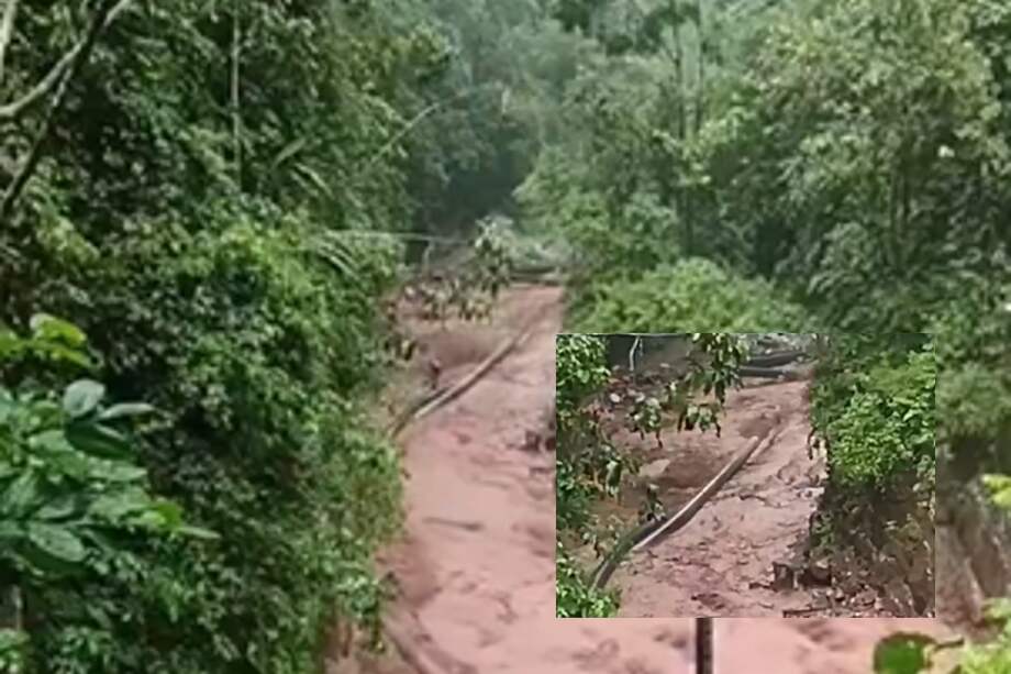 La alcaldía de Villavicencio solicitó la ayuda de la Fuerza Aérea para poder solucionar el daño en la tubería.