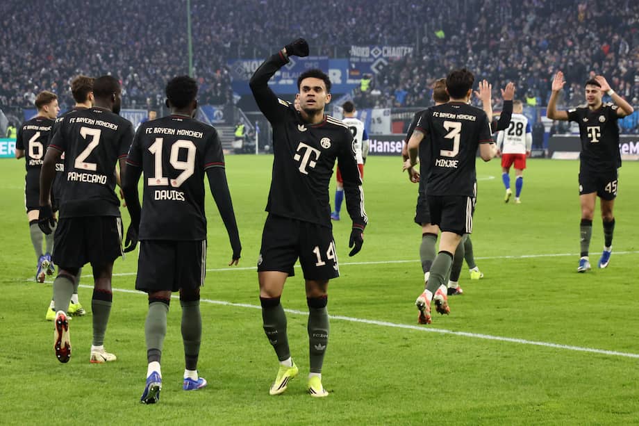 El extremo colombiano no hizo parte de los XI iniciales del campeón alemán, pero marcó en el segundo tiempo en el primer balón que tocó.