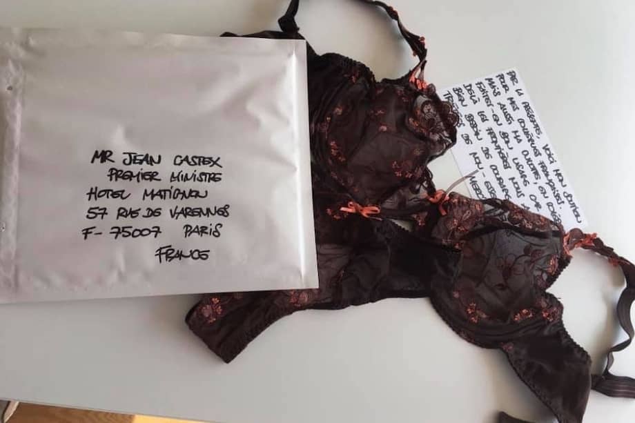 La lencería enviada al primer ministro francés, Jean Castex, va acompañada de un mensaje de los dueños de tiendas minoristas.