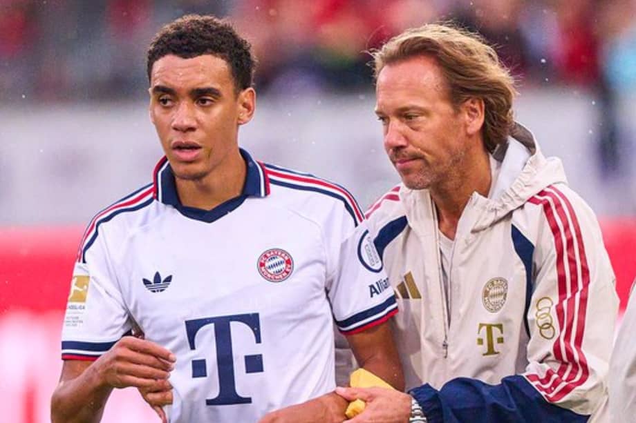Jamal Musiala se retira del partido de Bayern Múnich después de que volvió a descompensarse.