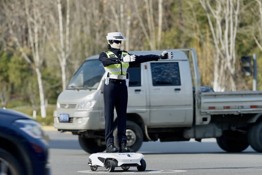 La inteligencia artificial permite, por ejemplo, una interacción más natural entre conductor y vehículo,