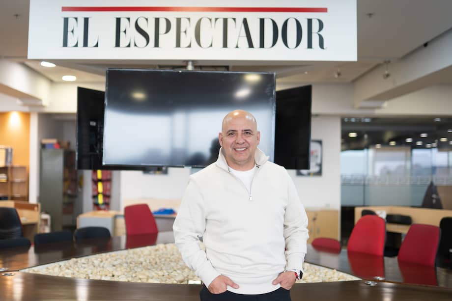 Jorge Andrés Orozco es uno de los creadores del formato empresarial Corre mi tierra, junto con su esposa, Cristina Martínez.