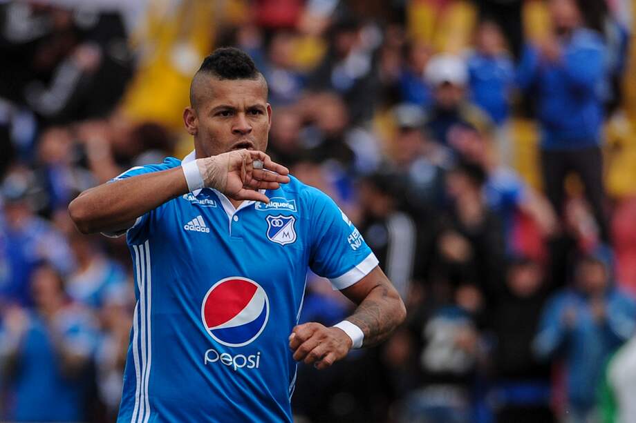 Ayron del Valle marcó el gol con el que Millonarios venció a Envigado en El Campín. / AFP