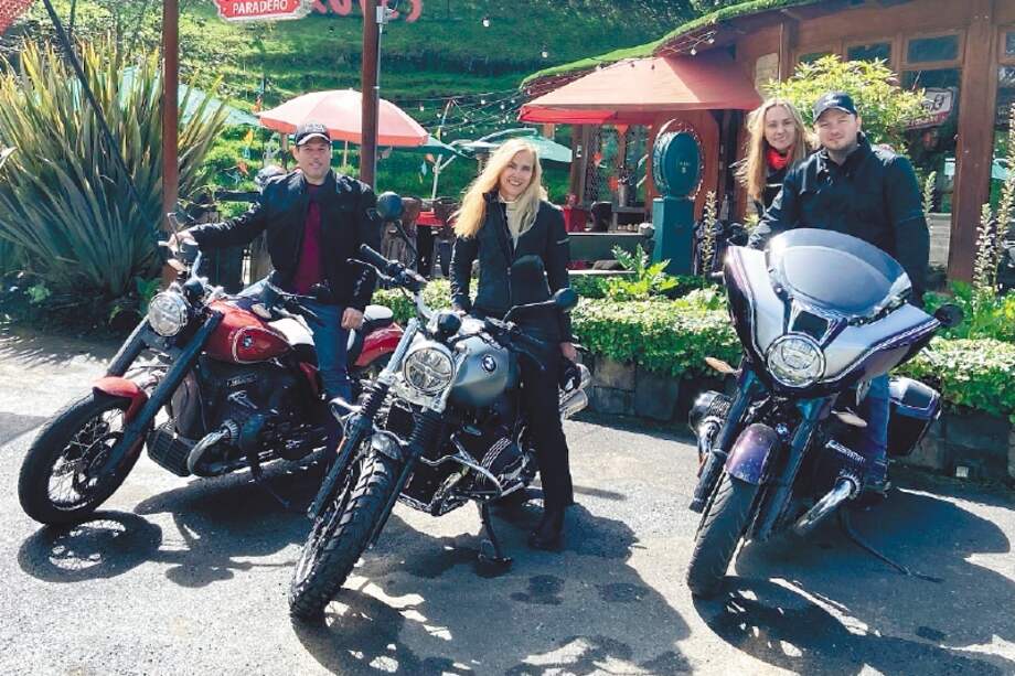 Marian Schuegraf y amigos en la Sabana de Bogotá. / Archivo particular