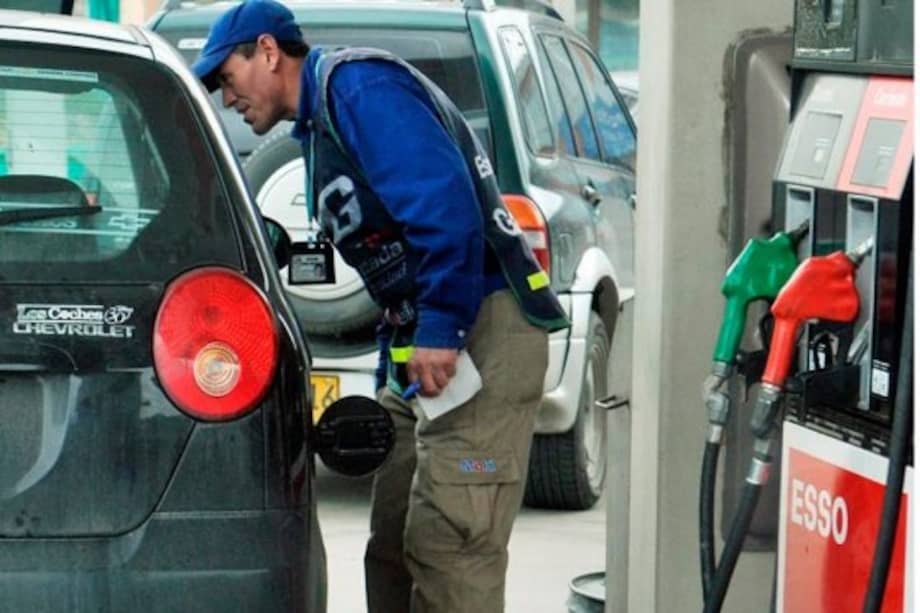Presidente Santos anunció rebaja en el precio de la gasolina