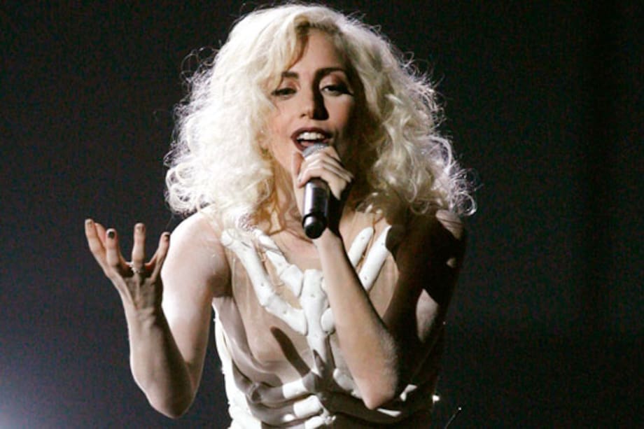 Lady Gaga consiente a sus fans con pizzas