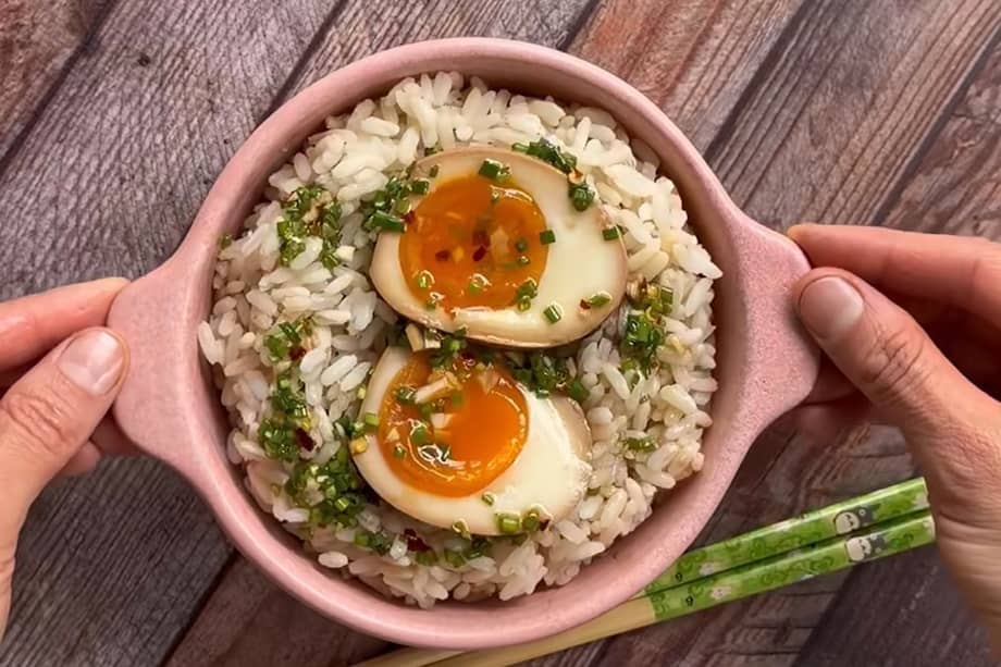 Huevos droga coreanos marinados fáciles y adictivos (Mayak Gyeran), plato tradicional coreano.