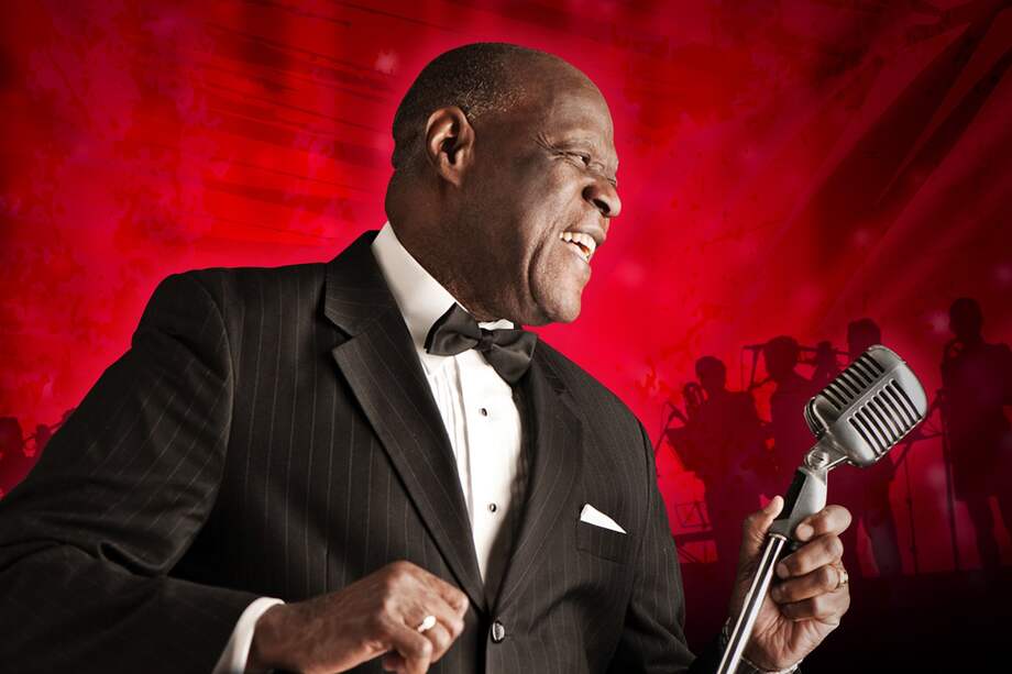 Juan de Dios Ventura Soriano, mejor conocido como Johnny Ventura, fue un cantante dominicano de merengue conocido popularmente como "El Caballo mayor".