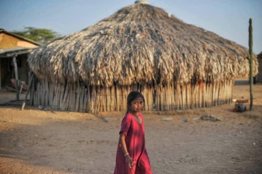 Comunidades indígenas en La Guajira se educan mediante tecnología satelital